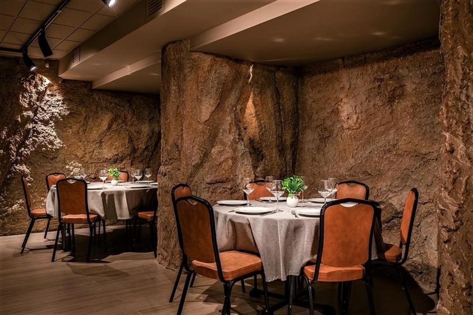 Hotel Gala Noja Ngoại thất bức ảnh