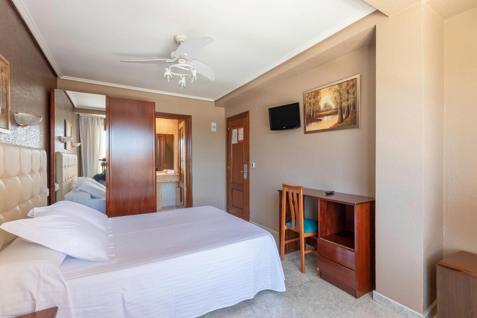 Hotel Gala Noja Ngoại thất bức ảnh